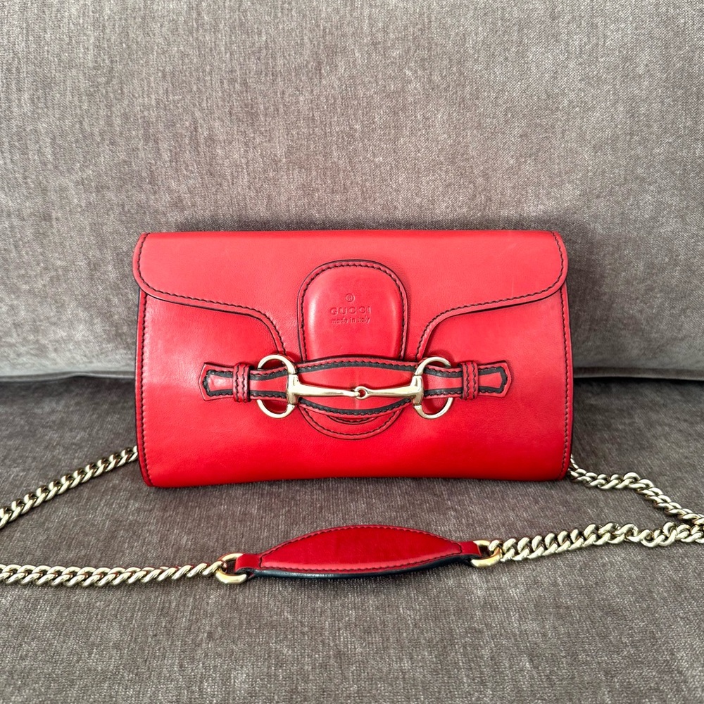 Authentic Gucci Red Leather Emily Chain Small shoulder bag crossbody gold chain